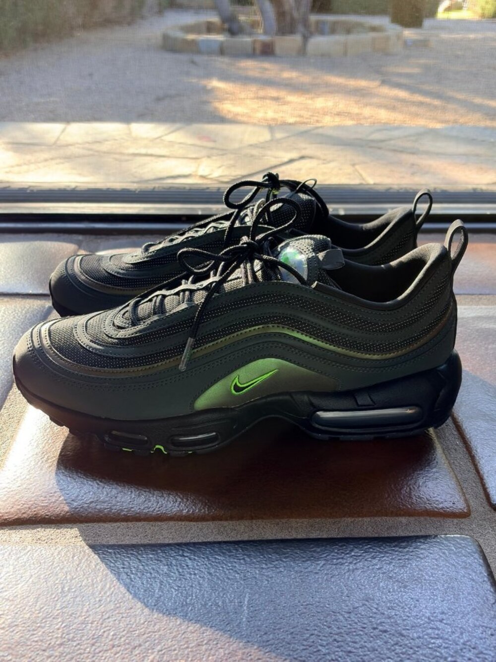Nike Air Max 95/97 Ducks of a Feather "Thunder" Oregon PE - US 12 Never worn